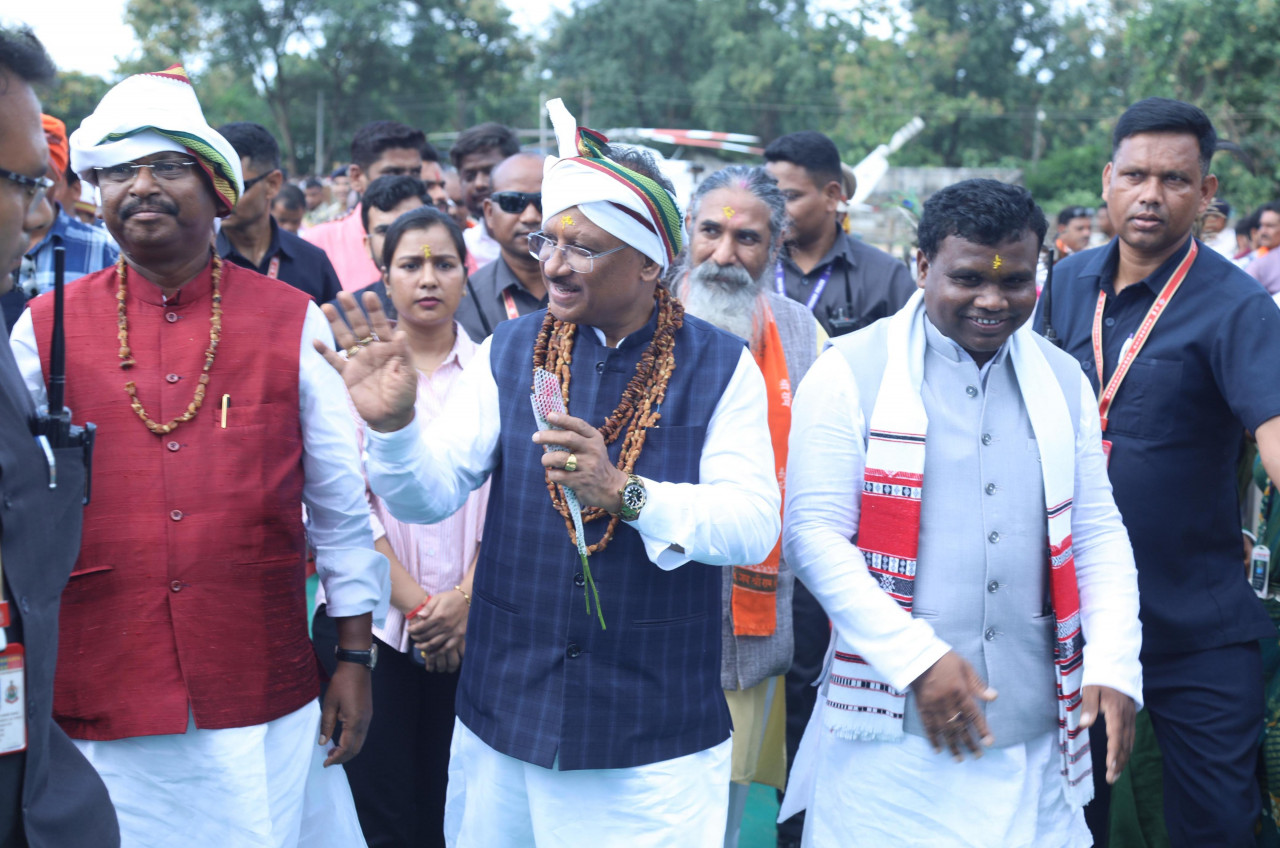 रायपुर : मुख्यमंत्री का नरहरपुर आगमन पर किया गया आत्मीय स्वागत